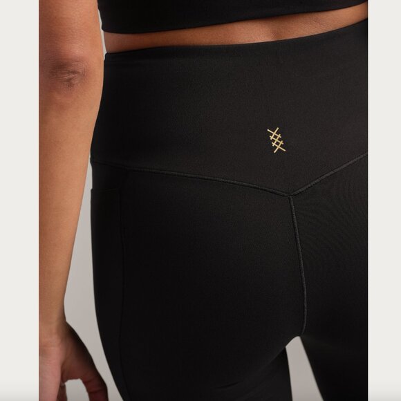 Revive Flare Legging - Picture 3 of 3